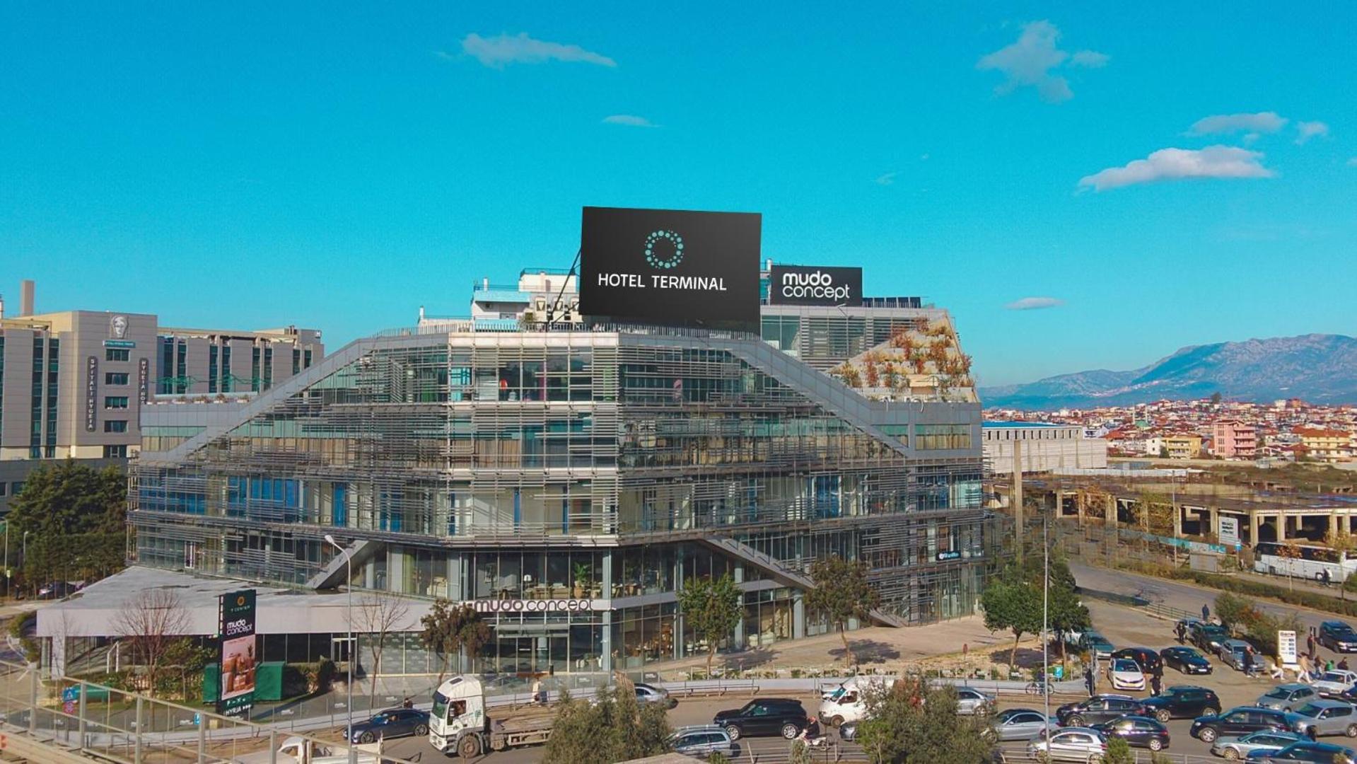 Hotel Terminal Tirana Bregu i Lumit Exterior foto